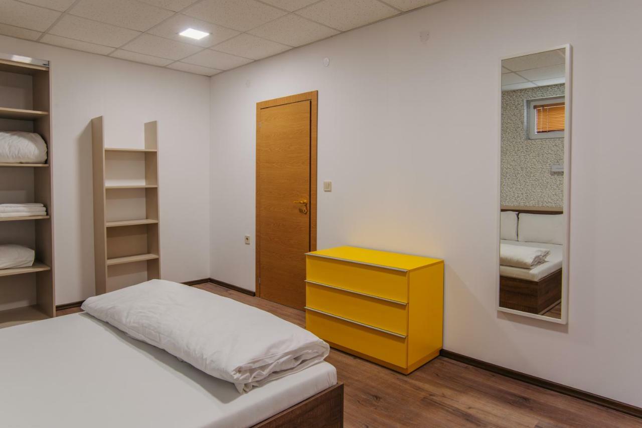 Aparthotel Pansion Storgozia Plewen Exterior foto