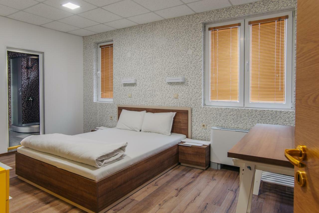 Aparthotel Pansion Storgozia Plewen Exterior foto